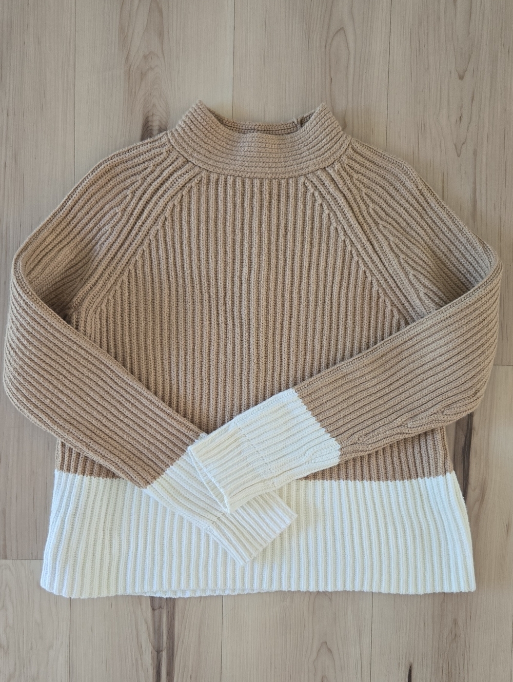 Banana Republic Cotton/Wool Blend Colorblock Sweater, Tan/White, Size Small